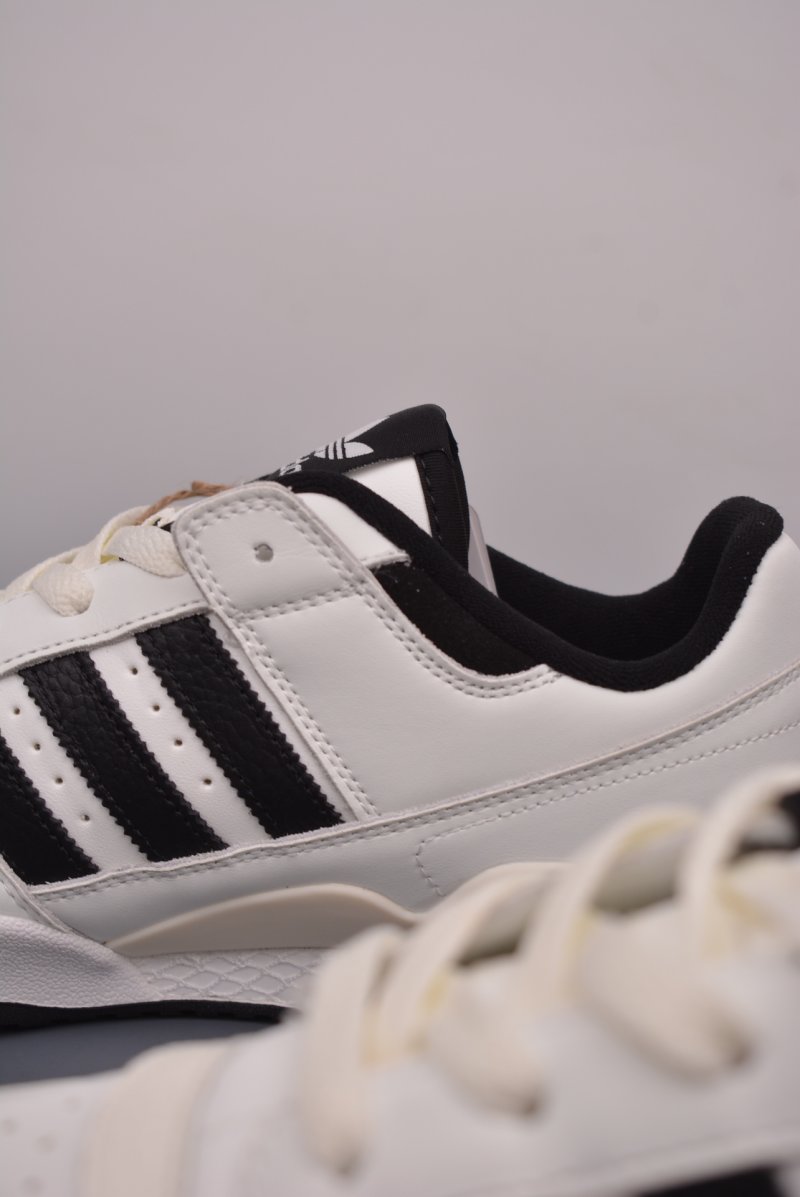 Adidas Forum Low view