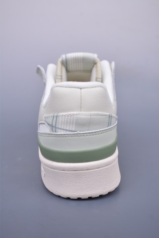 Adidas Forum Low view 4
