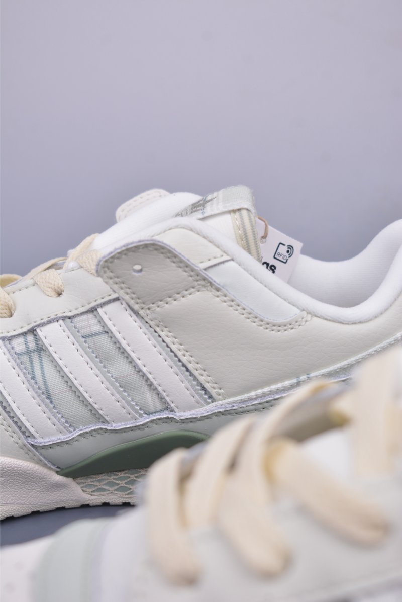 Adidas Forum Low view