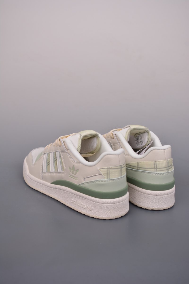 Adidas Forum Low view