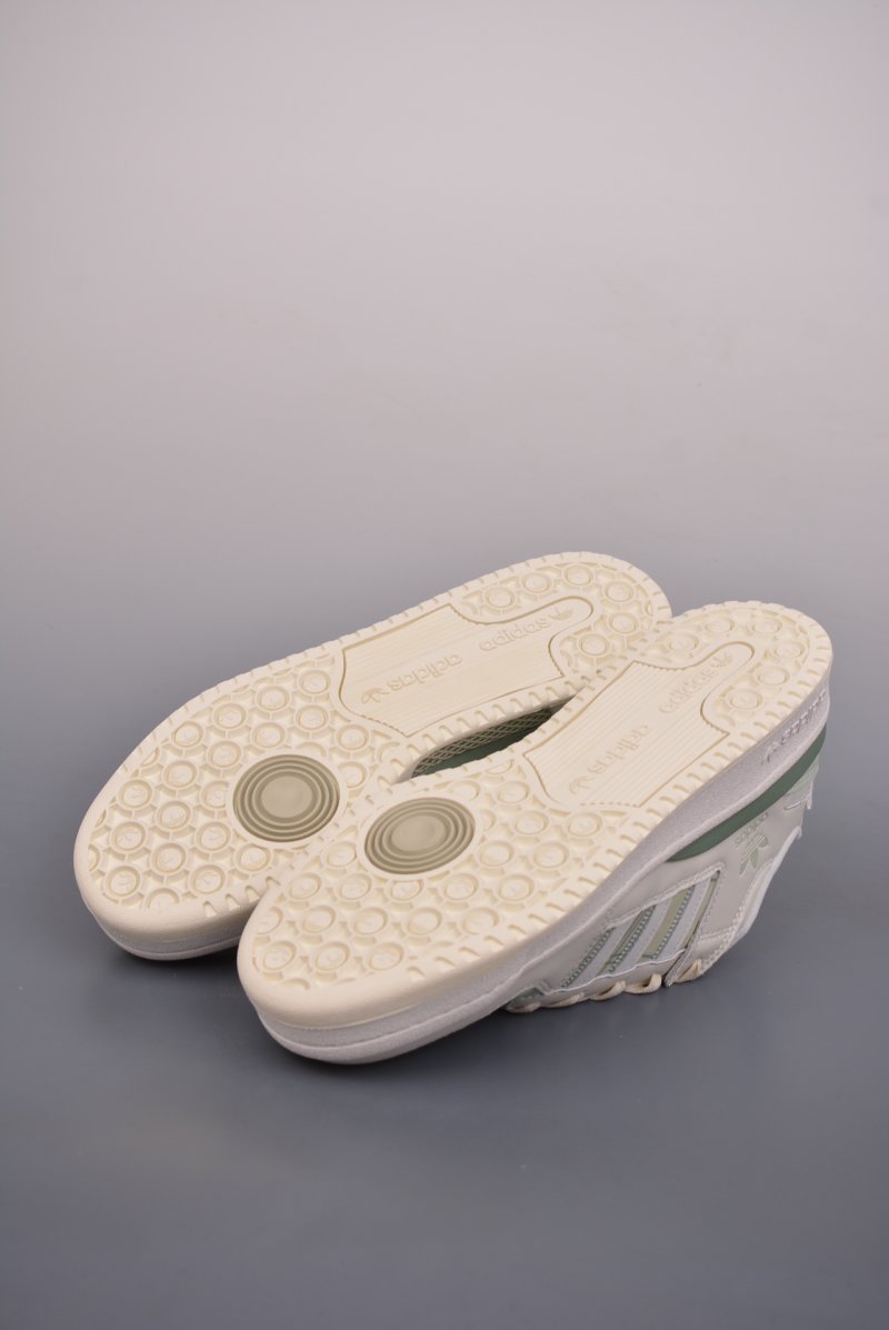 Adidas Forum Low view