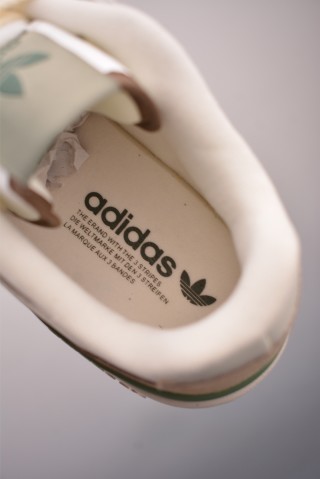 Adidas Forum Low view 9