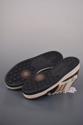 Adidas Forum Low view 3