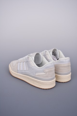 Adidas Forum 84 Low view 2