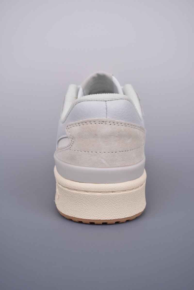 Adidas Forum 84 Low view
