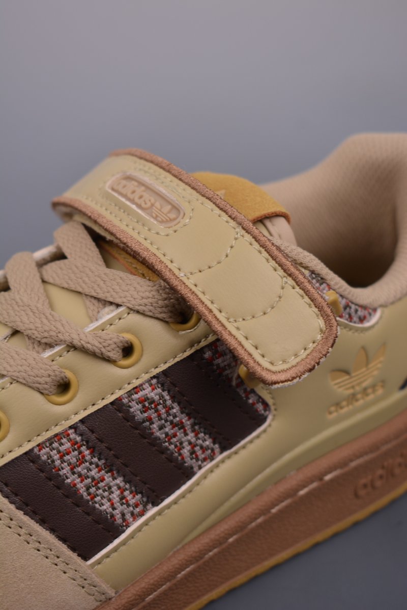 Adidas Forum 84 Low view