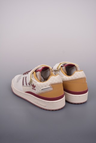 Adidas Forum 84 Low view 2