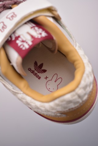 Adidas Forum 84 Low view 9