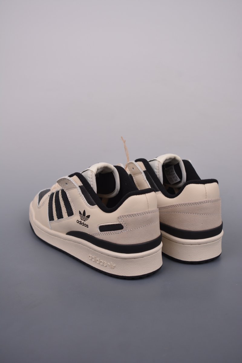 Adidas Forum 84 Low view
