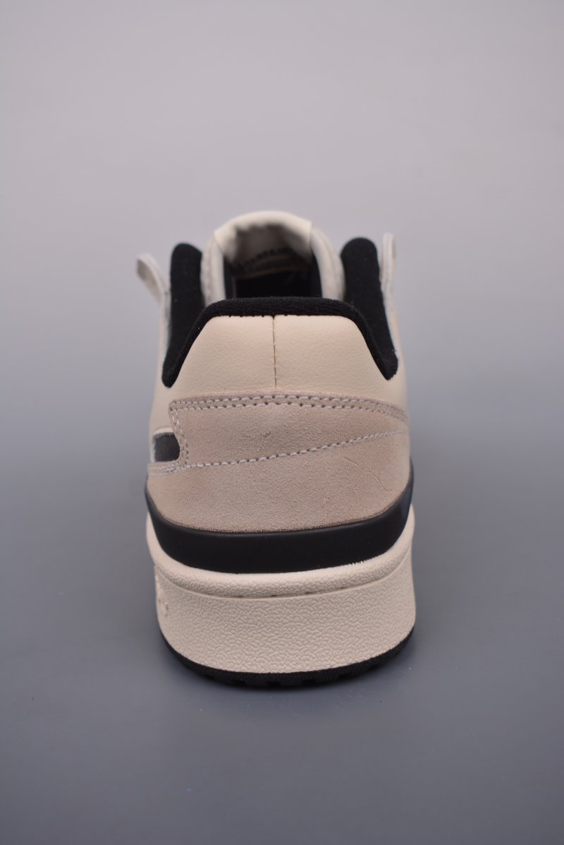 Adidas Forum 84 Low view