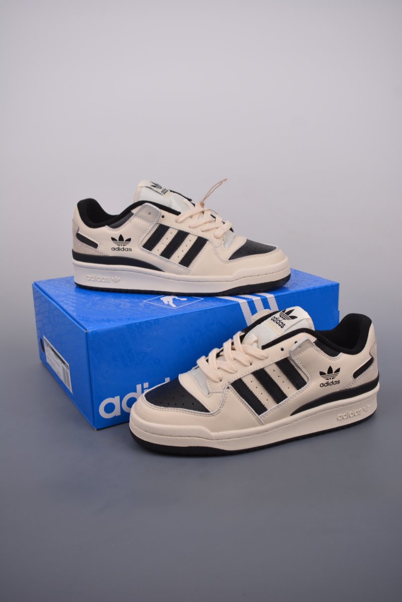 Adidas Forum 84 Low view