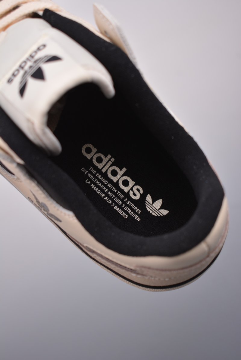Adidas Forum 84 Low view
