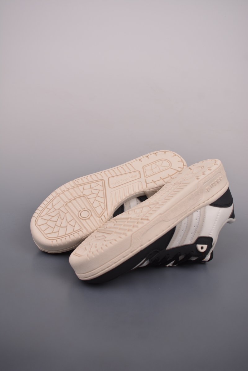 Adidas Originals Rivalry view