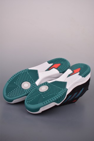 Adidas Tekkira Cup view 3