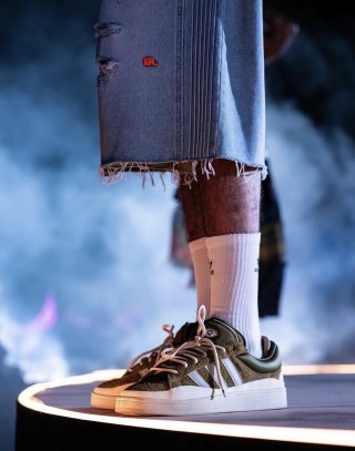 Bad Bunny x Adidas Forum Low view 10