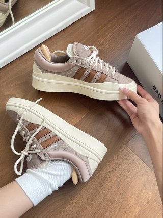 Bad Bunny x Adidas Forum Low view 14
