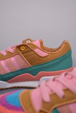 Simpsons x Adidas Forum Low view 8