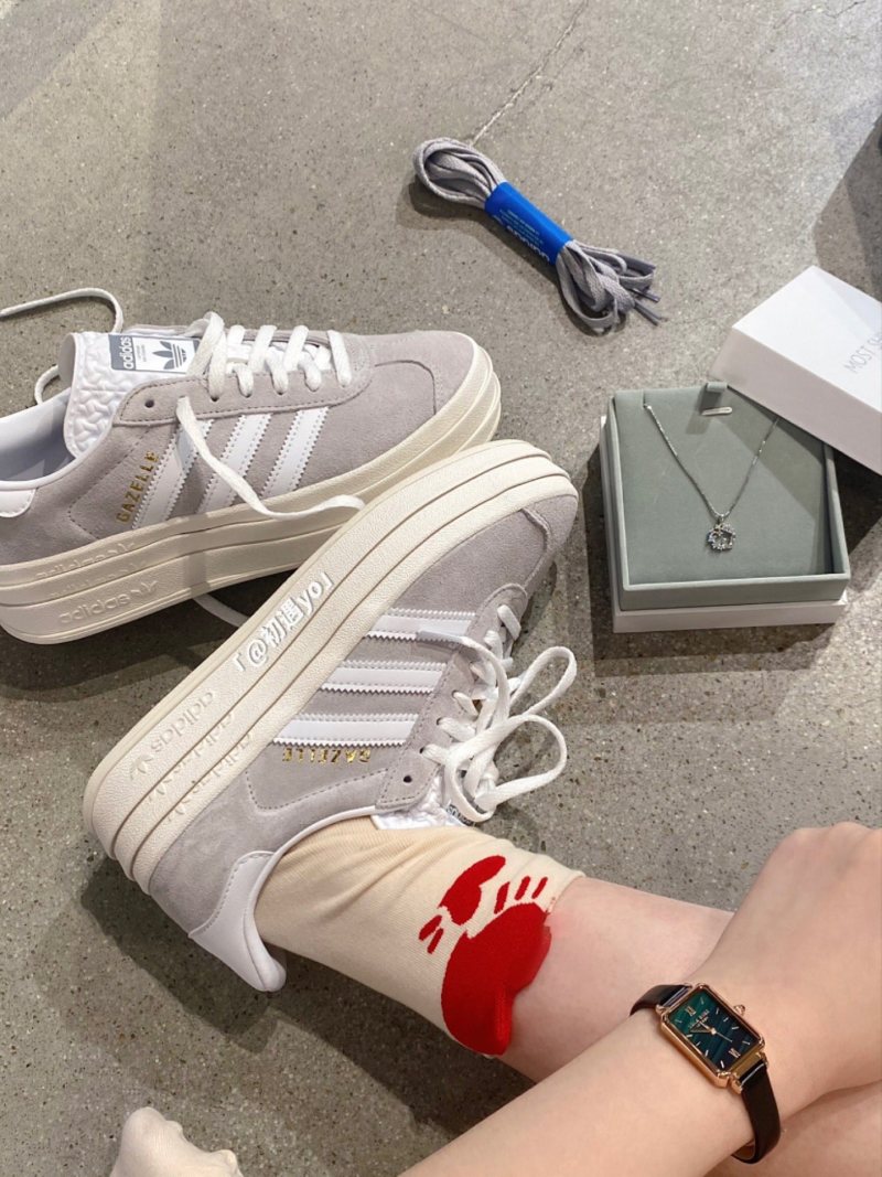 Adidas Gazelle Bold view