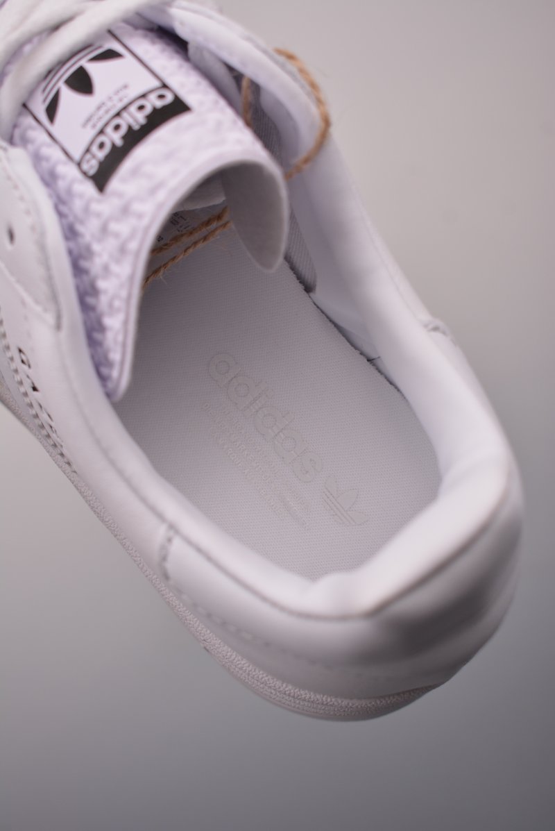 Adidas Originals Gazelle Bold view