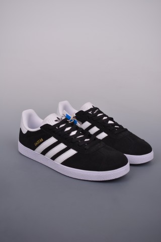 Adidas Gazelle view 1