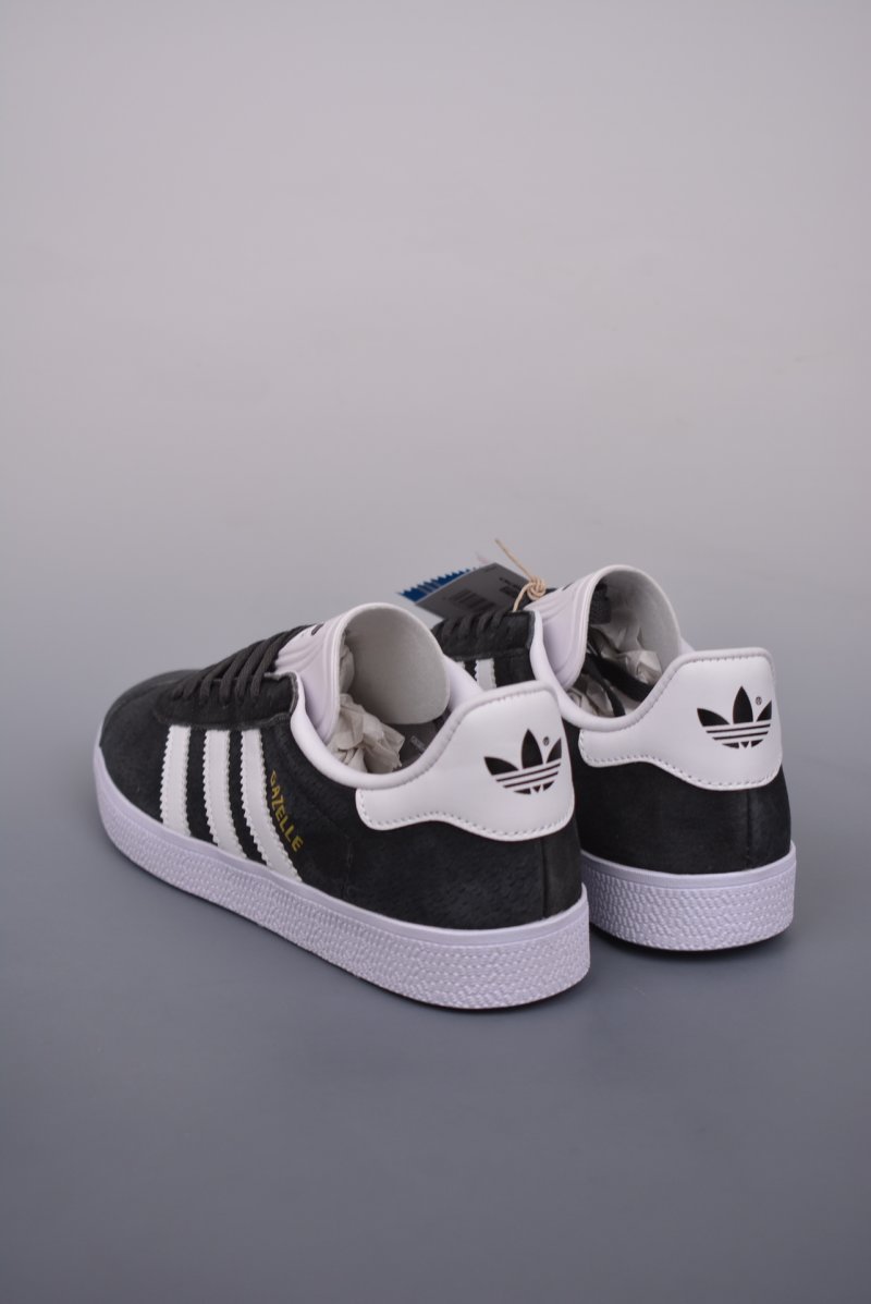 Adidas Gazelle view