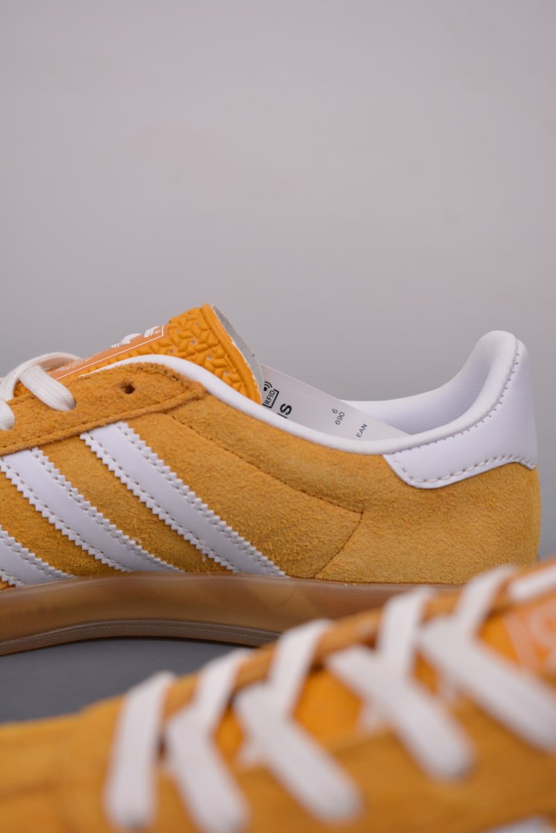 Adidas Gazelle view