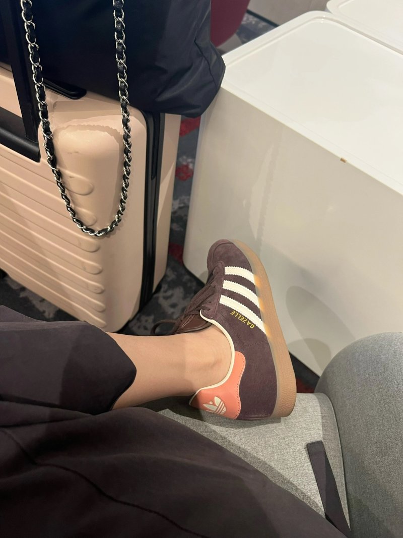 Adidas Gazelle view