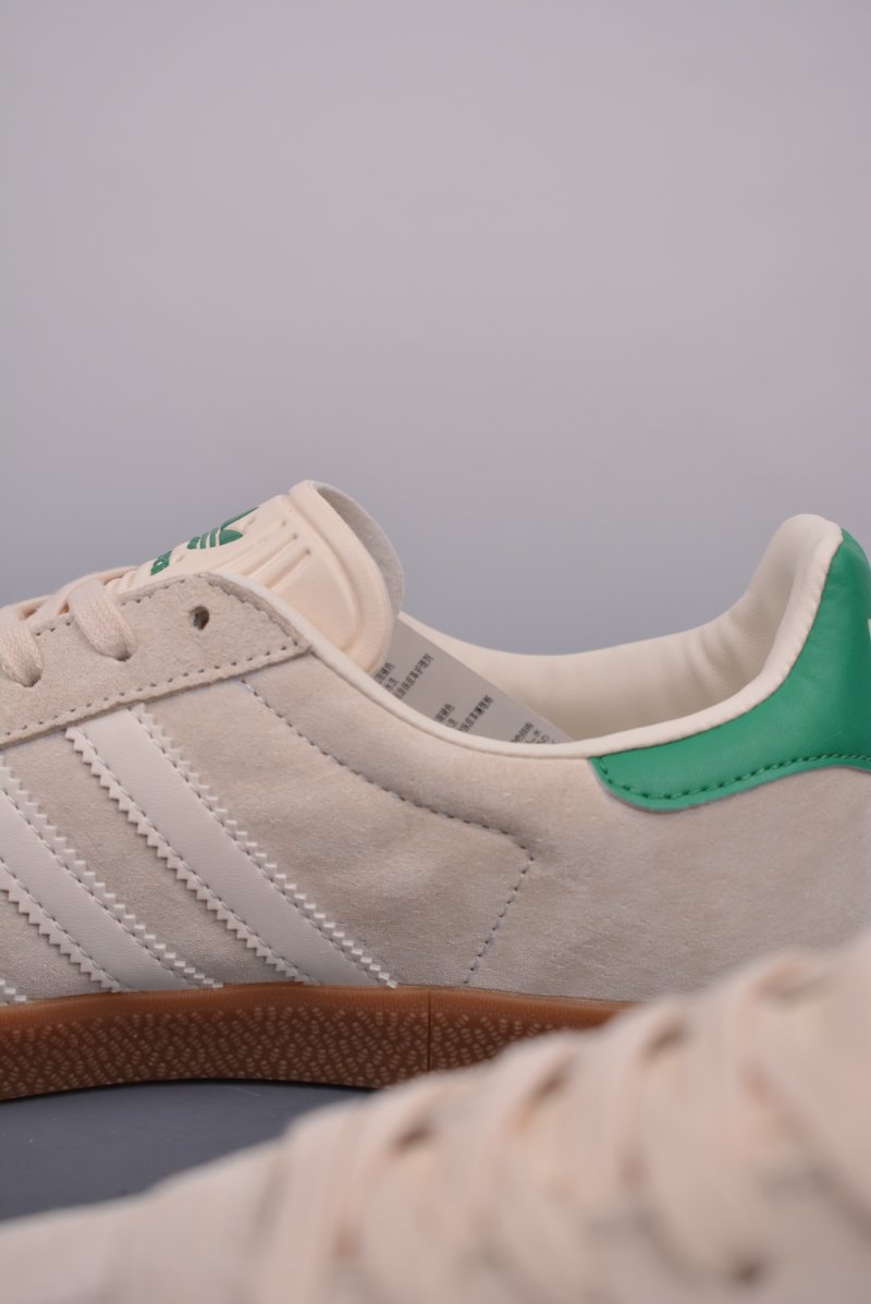 Adidas Gazelle view