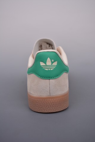 Adidas Gazelle view 4
