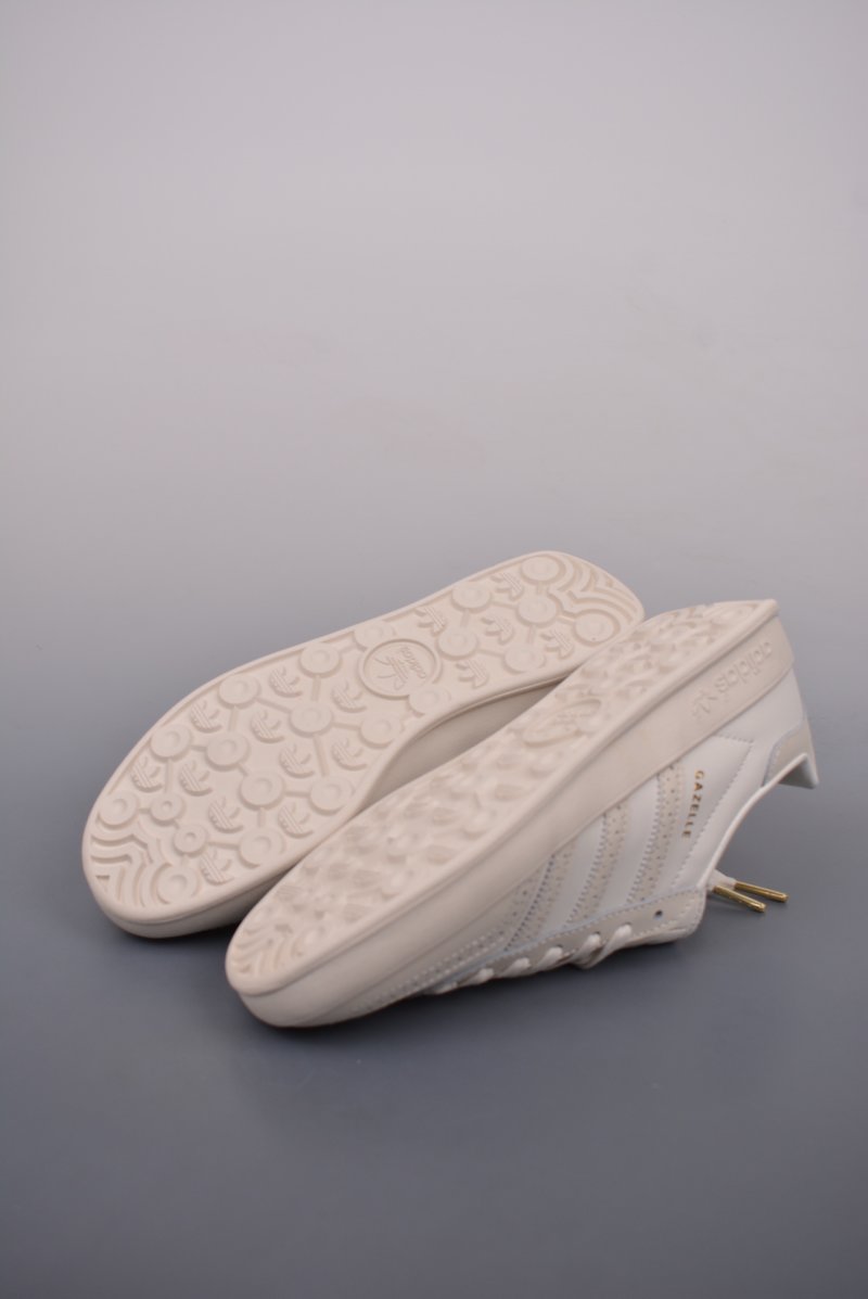 Adidas Gazelle Indoor view