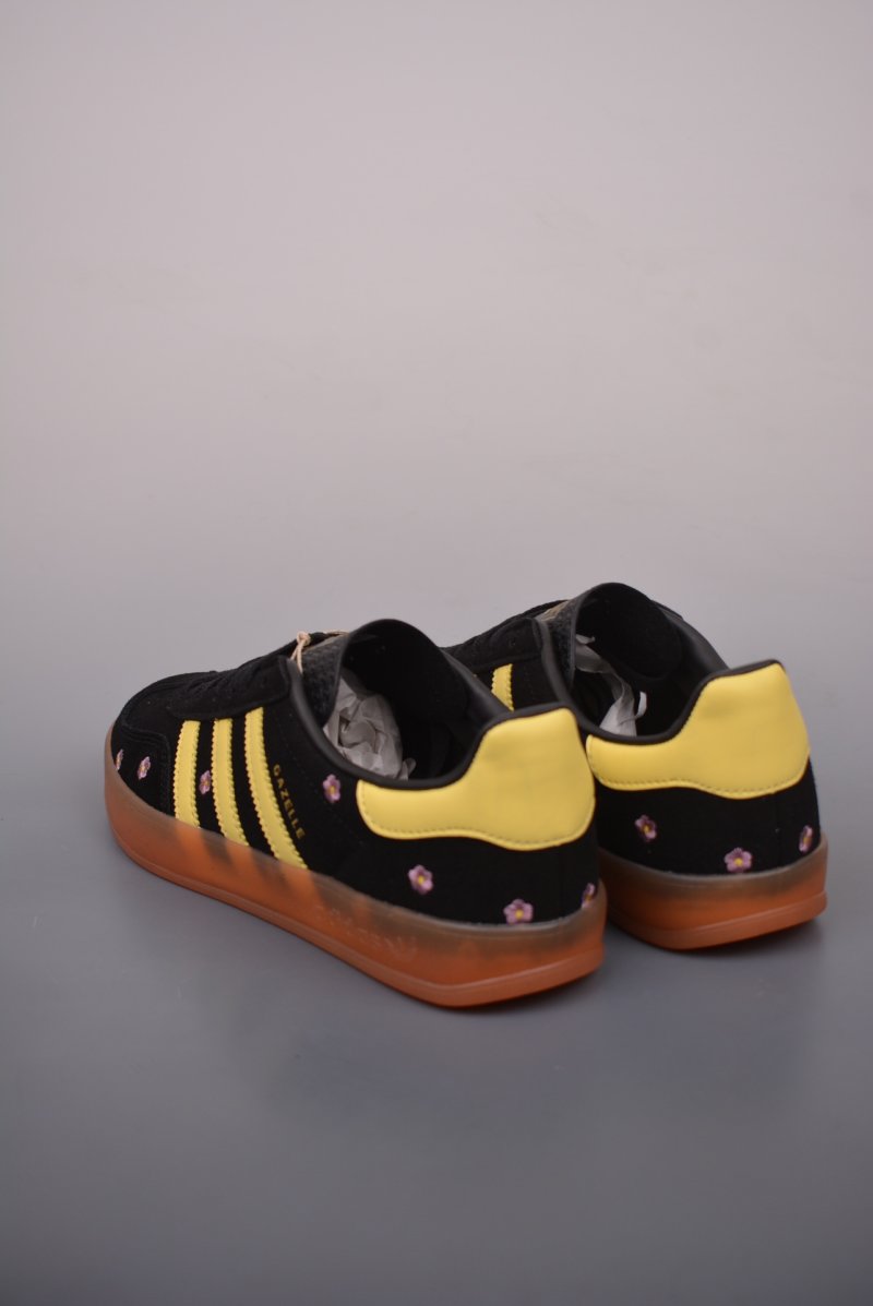 Adidas Gazelle Indoor view