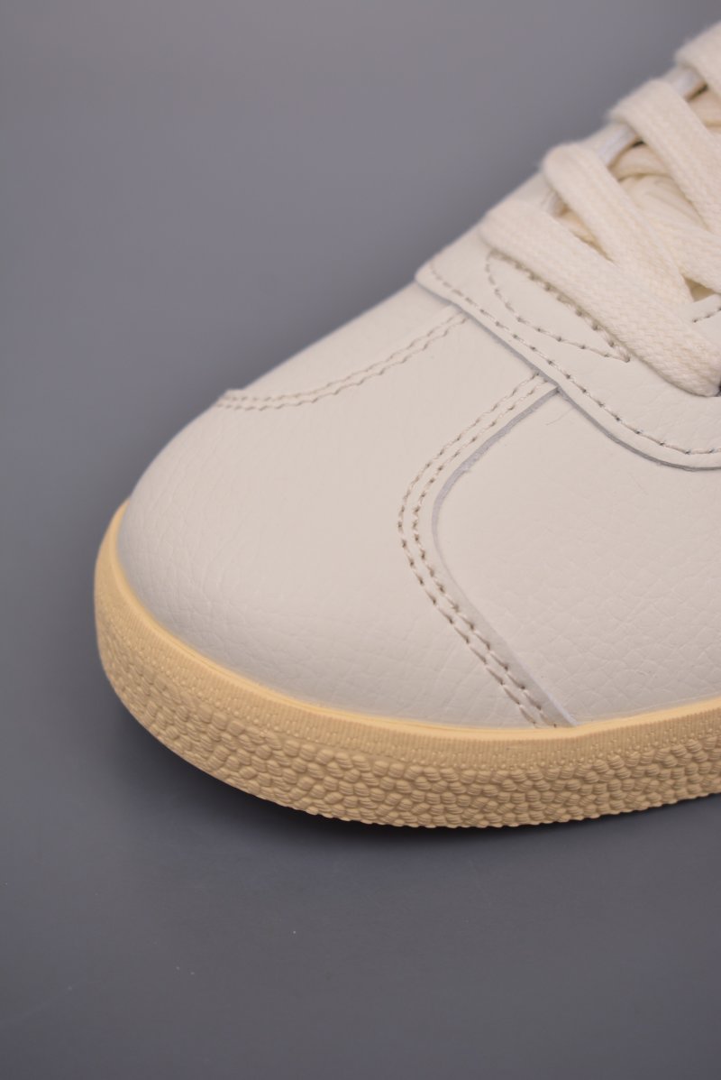 Adidas Gazelle Indoor view
