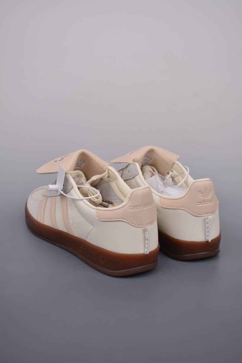 Adidas Gazelle Indoor view