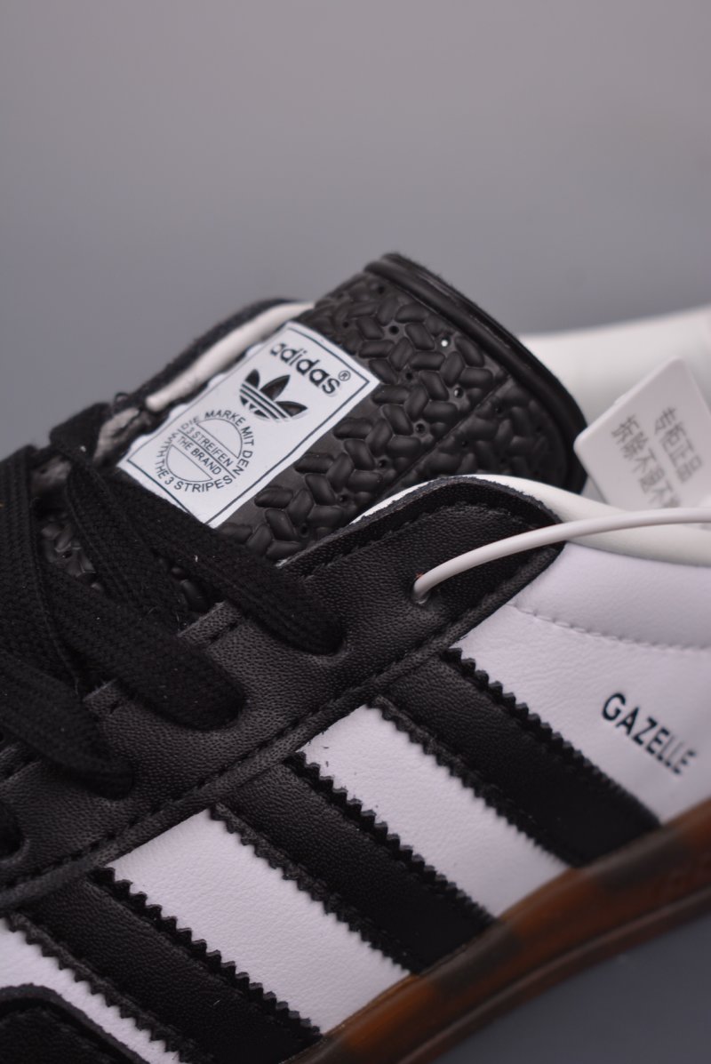 Adidas Gazelle Indoor view