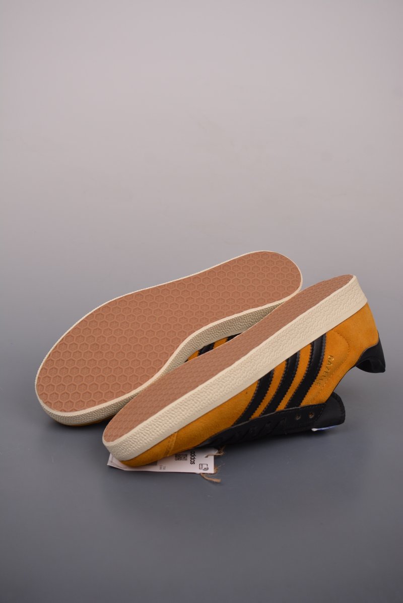Adidas Gazelle Indoor view