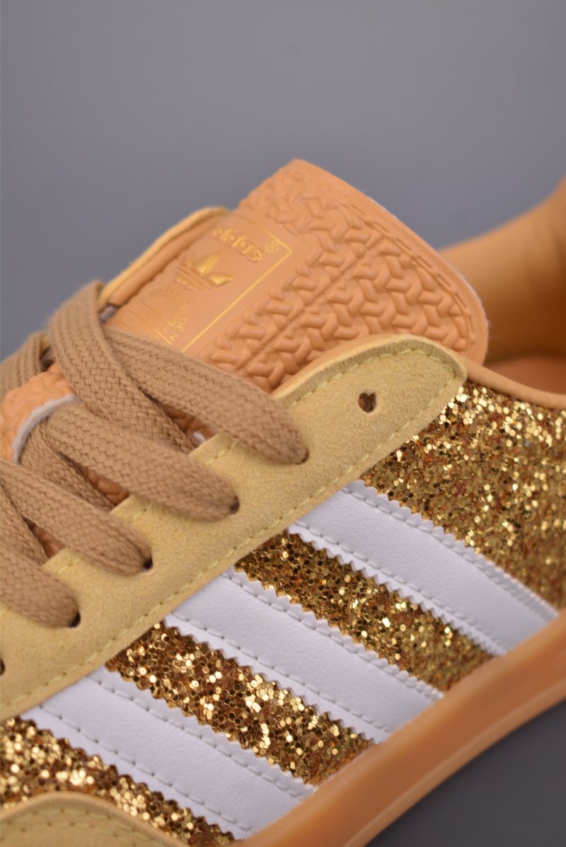 Adidas Gazelle Indoor view