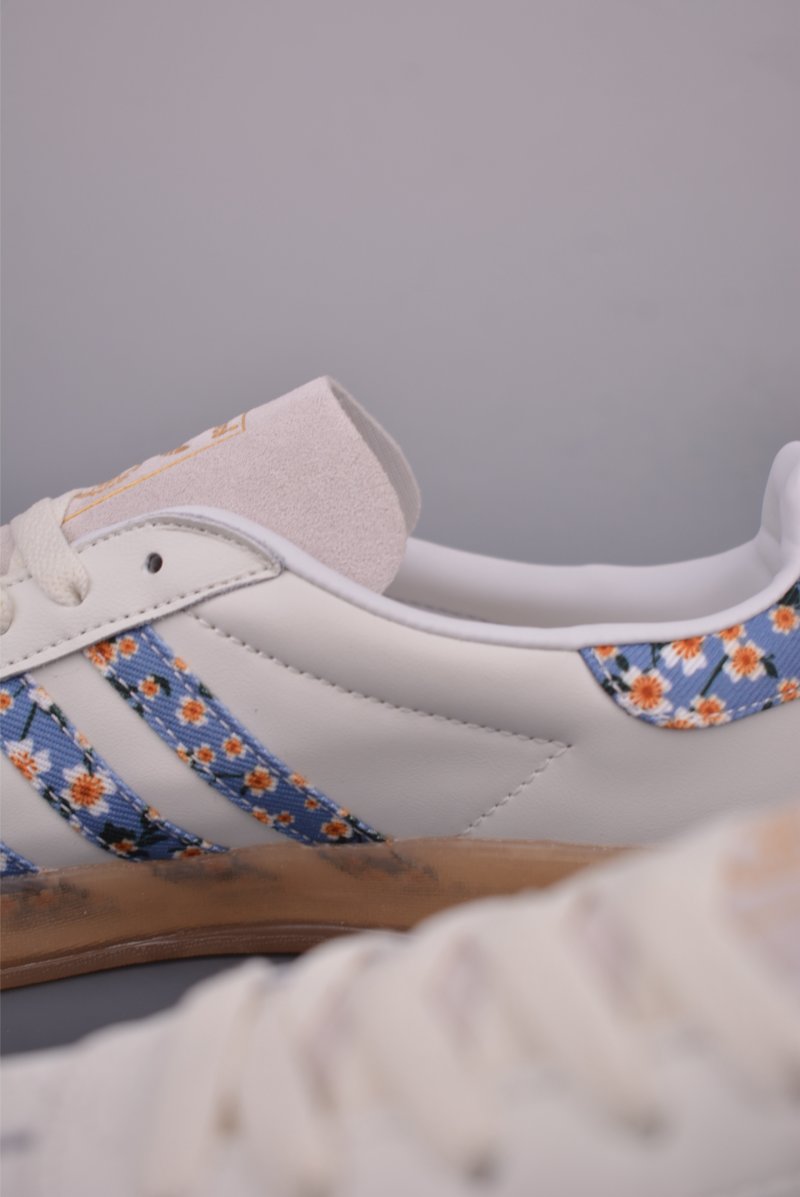 Adidas Gazelle Indoor view