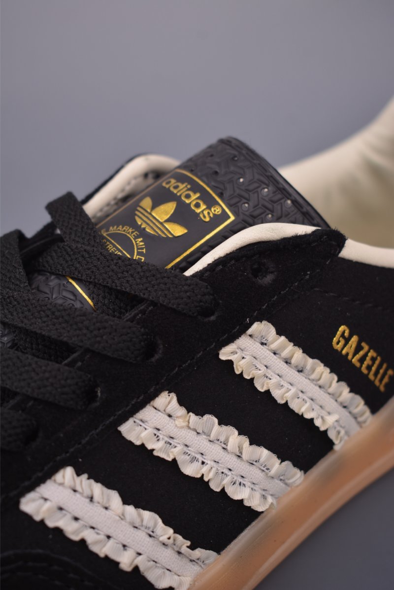 Adidas Gazelle Indoor view