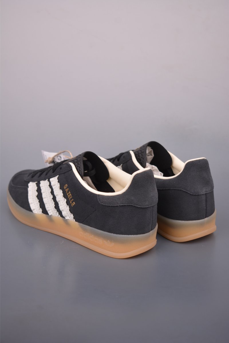 Adidas Gazelle Indoor view