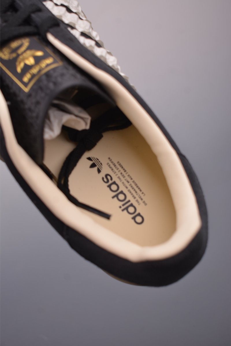 Adidas Gazelle Indoor view