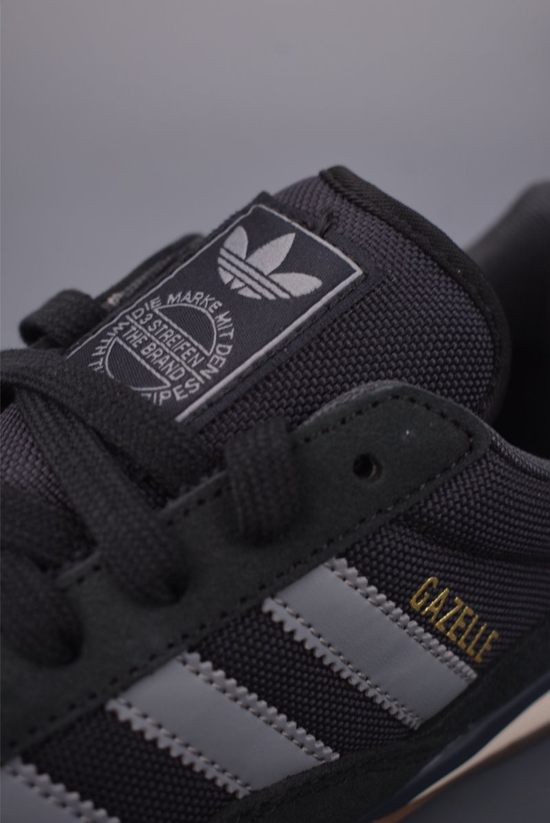 Adidas Originals Gazelle Sala view