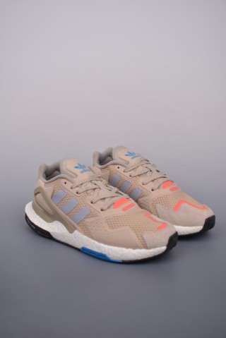 Adidas Day Jogger view 2