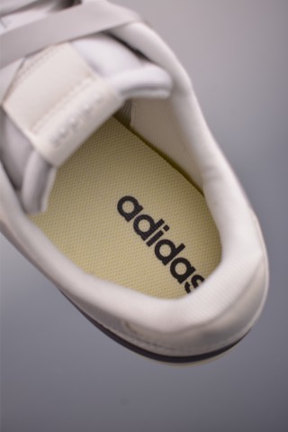 Adidas Aspyre view 9