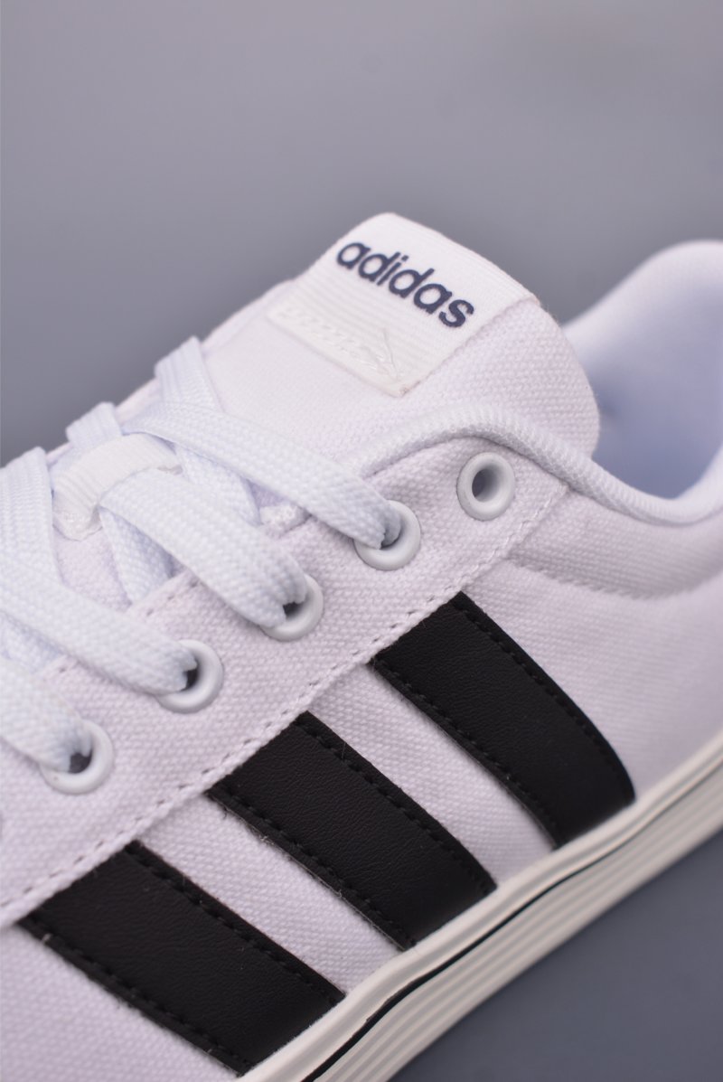 Adidas Barreda Daily view