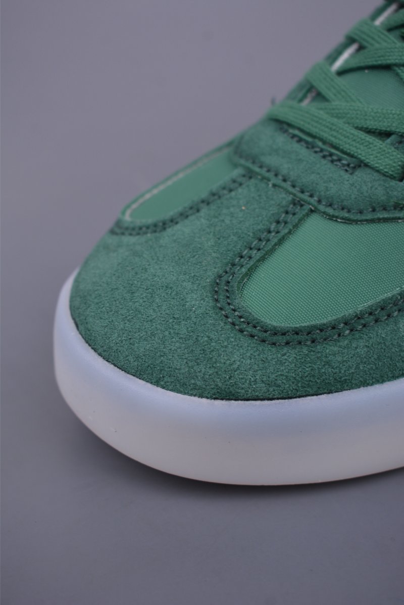 Adidas Barreda Decode view
