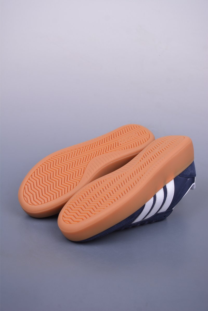 Adidas Barreda Decode view
