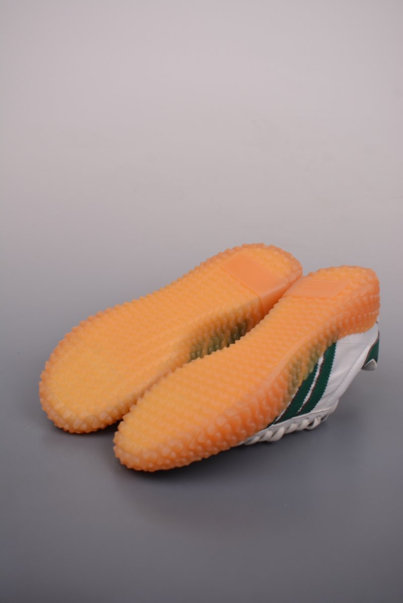 Adidas Kamanda view