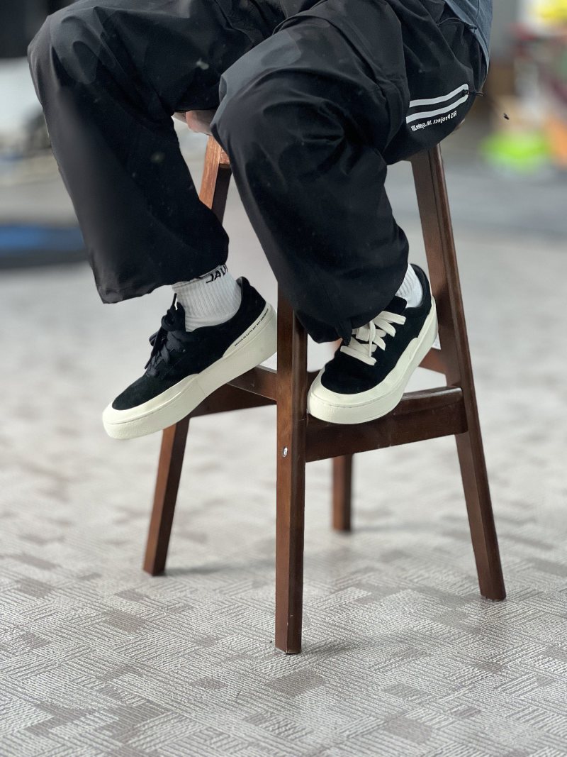 Adidas Labcourt view