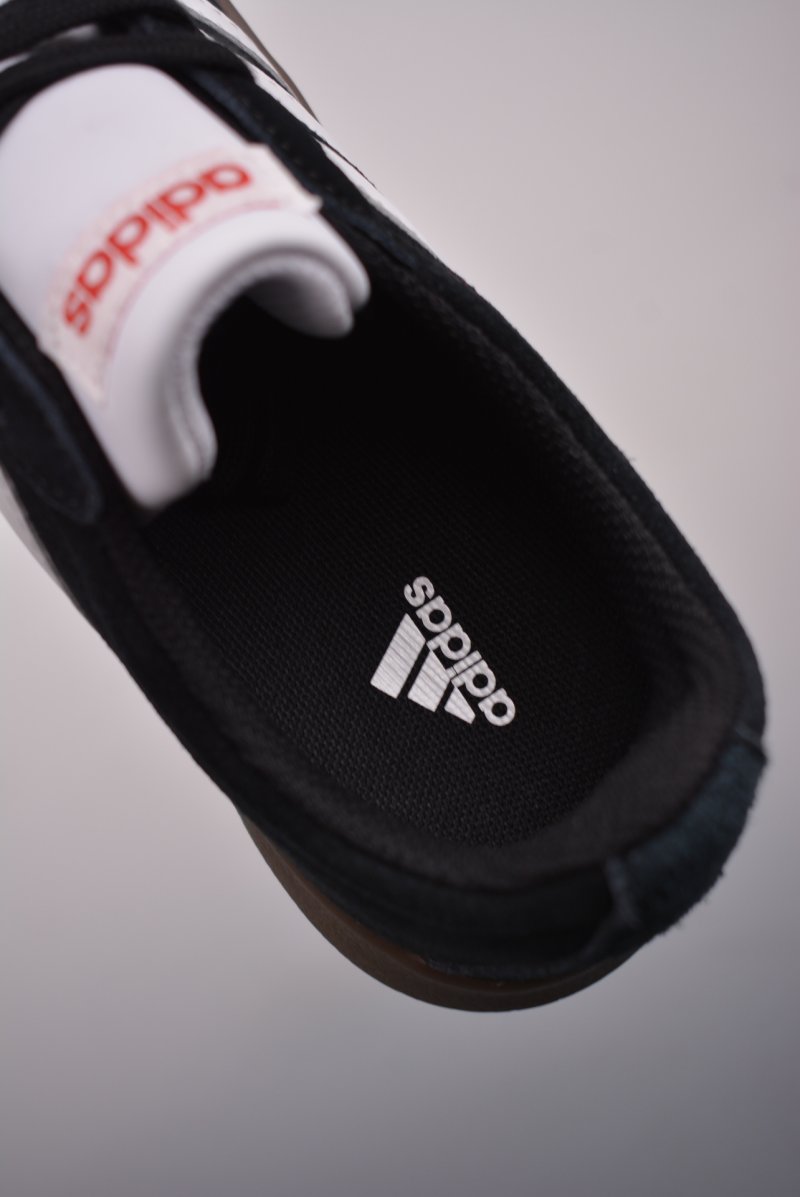 Adidas Neo VI Court Classic view