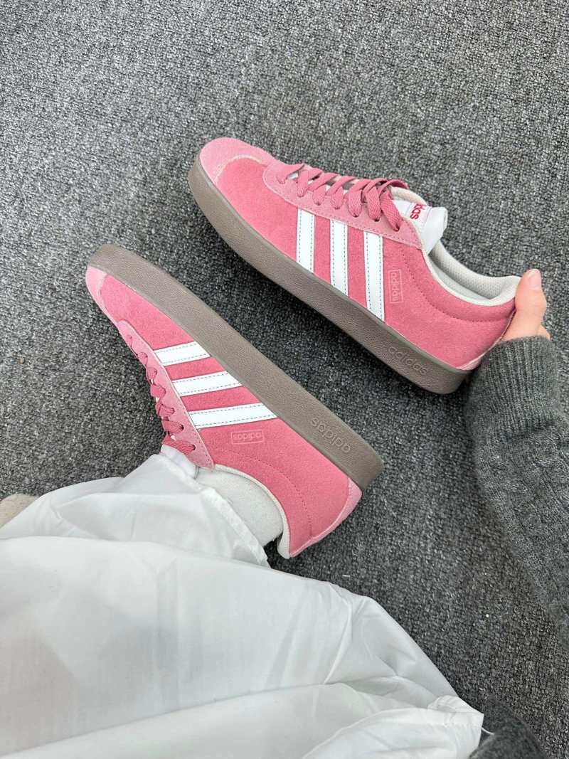 Adidas Neo VI Court Classic view